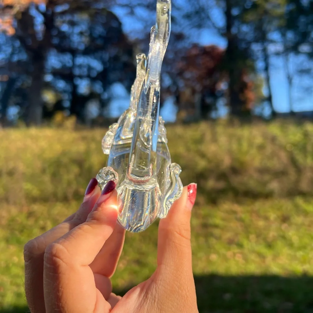 Hand Blown Glass Fish Paperweight Clear 4.5x4 Inches (lil Chip On Tummy)